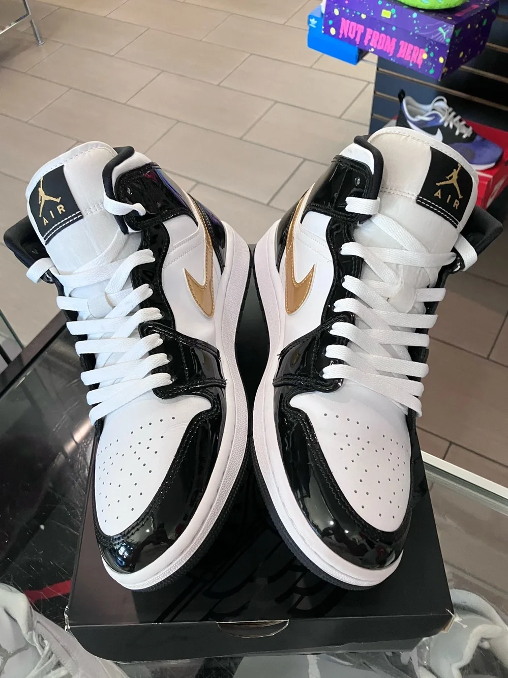 Air Jordan 1 Mid Patent Black White Gold Size 9